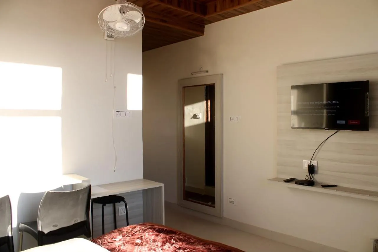 Him Aashrey B&B Homestay Bed & Breakfast