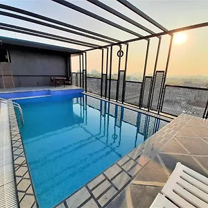 https://suvin-residency-with-rooftop-swimming-pool.udaipurhotels.org